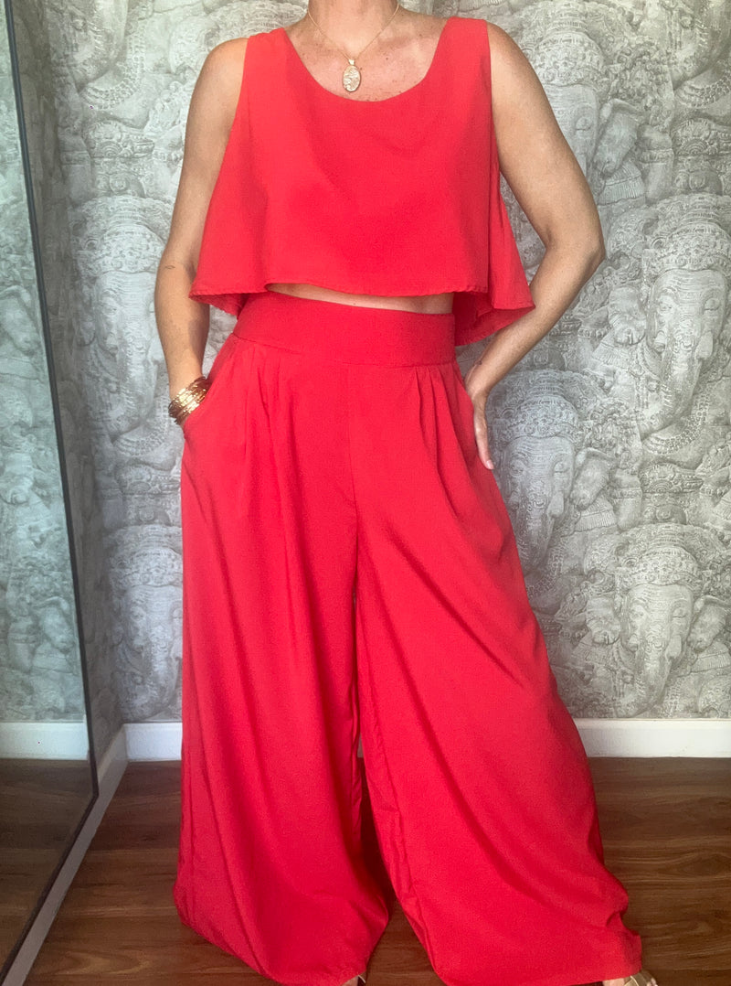 Paola Baella - Red Set