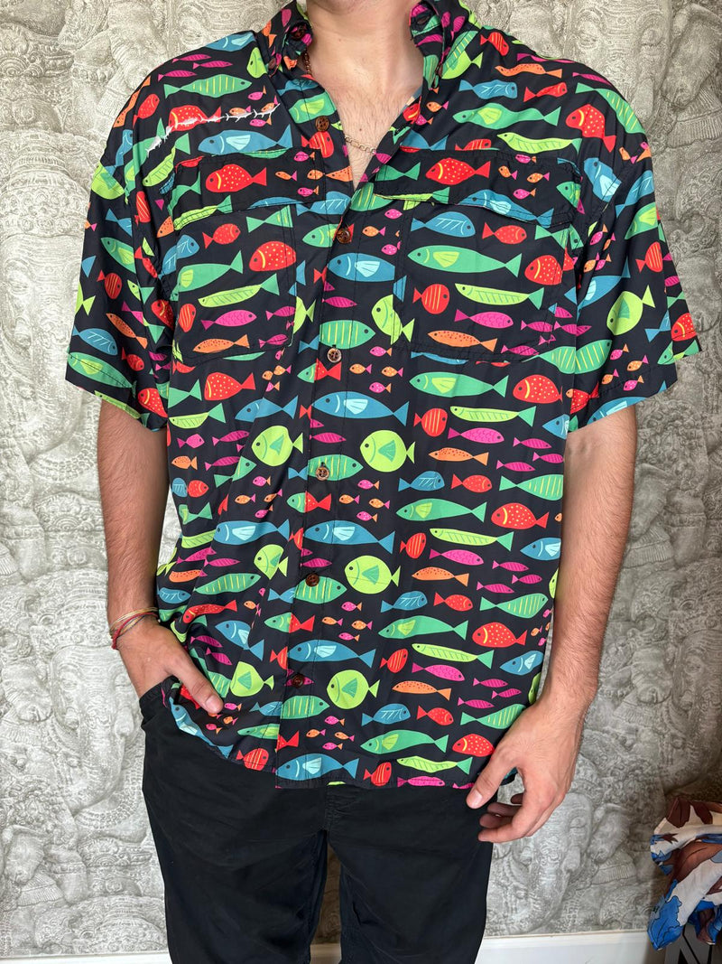 Camisa Hombre Negra Peces Colores